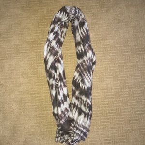 NWOT Scarf
